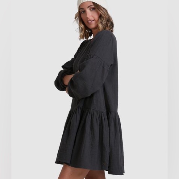 Billabong Black Mini Dress 𓇼 Australia Exclusive - Picture 5 of 9